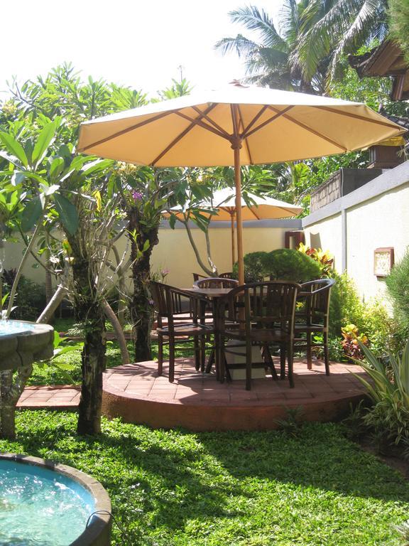 Frangipani Homestay Nusa Dua  Luaran gambar