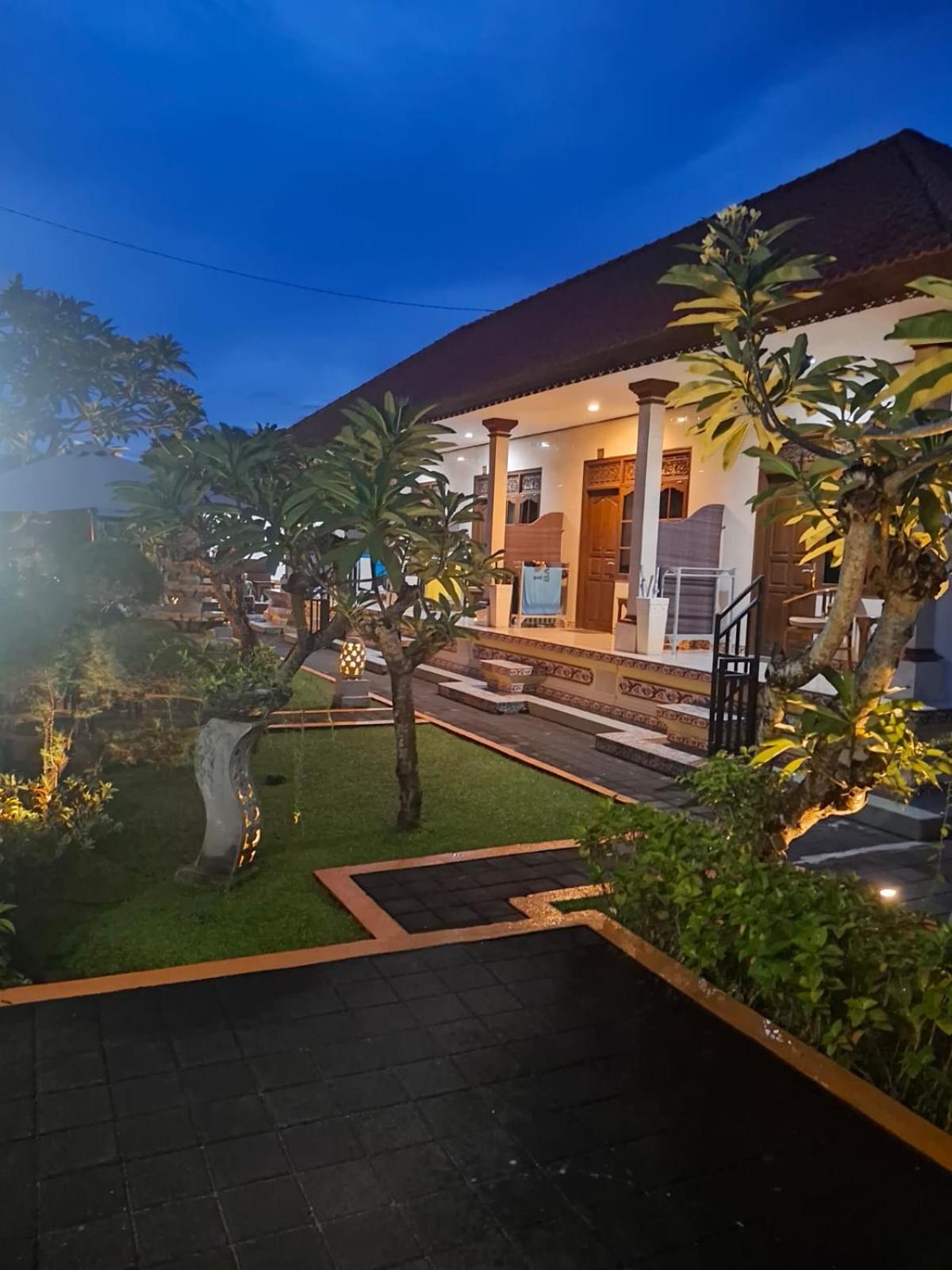Frangipani Homestay Nusa Dua  Luaran gambar