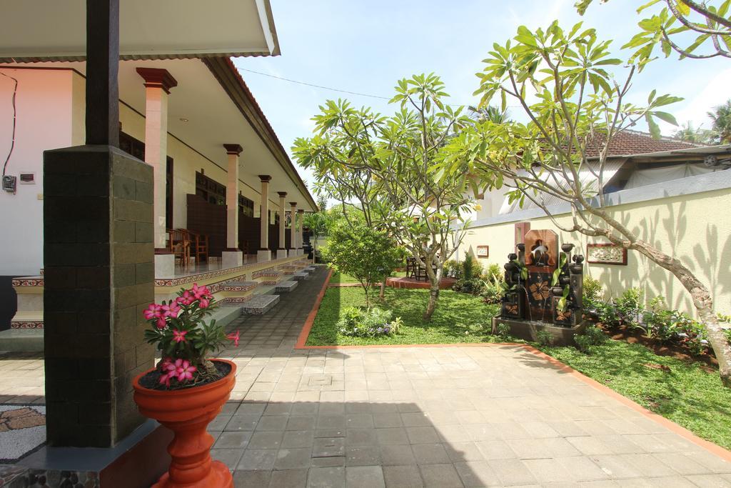 Frangipani Homestay Nusa Dua  Luaran gambar