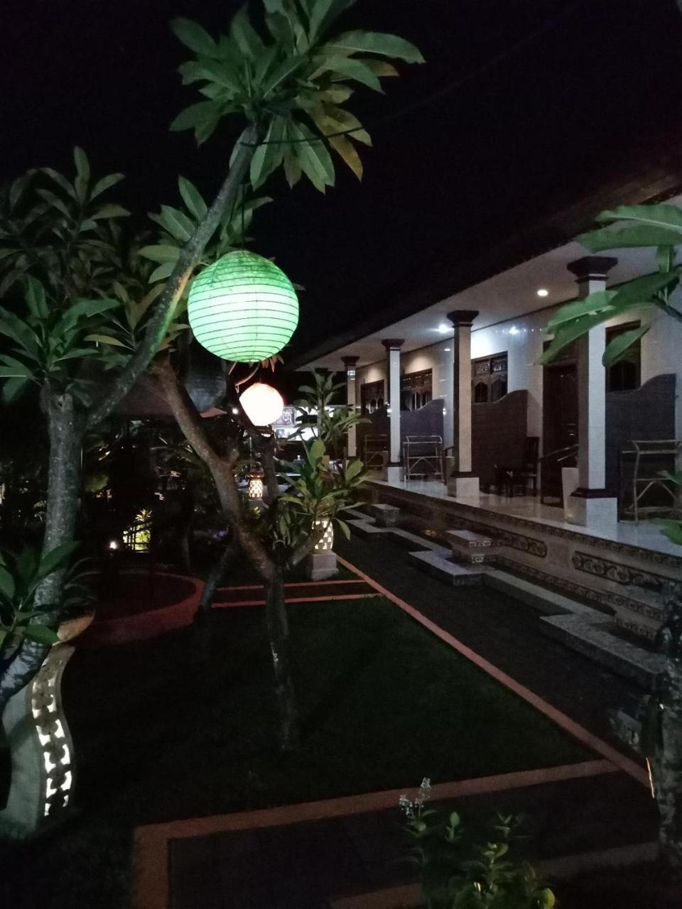 Frangipani Homestay Nusa Dua  Luaran gambar